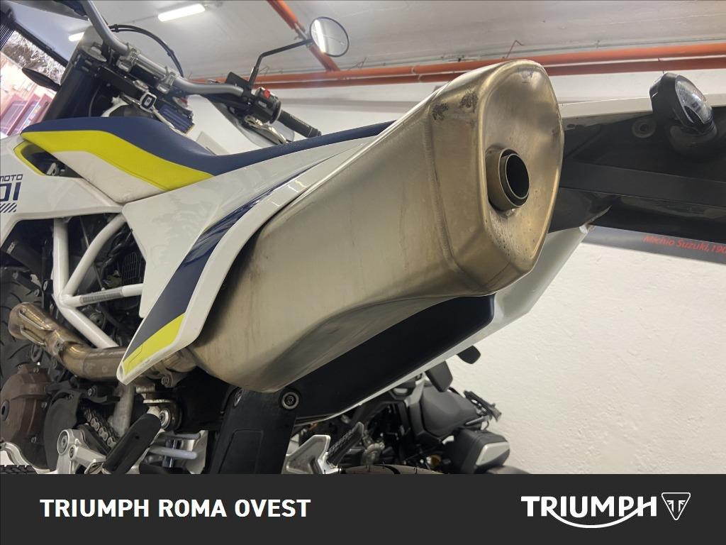 HUSQVARNA Supermoto 701 4T 