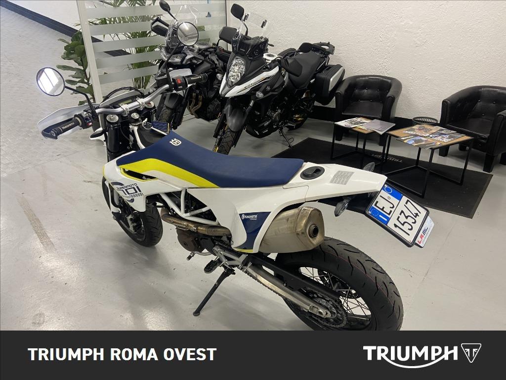 HUSQVARNA Supermoto 701 4T 