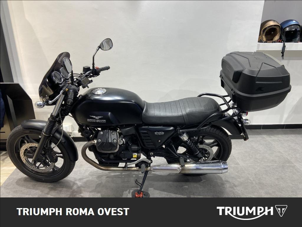 MOTO GUZZI V7 750 Stone