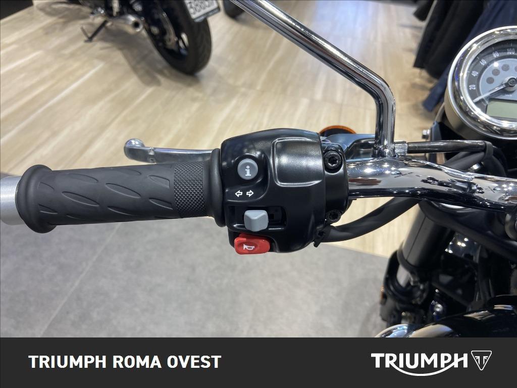 TRIUMPH Bonneville 900 T100 