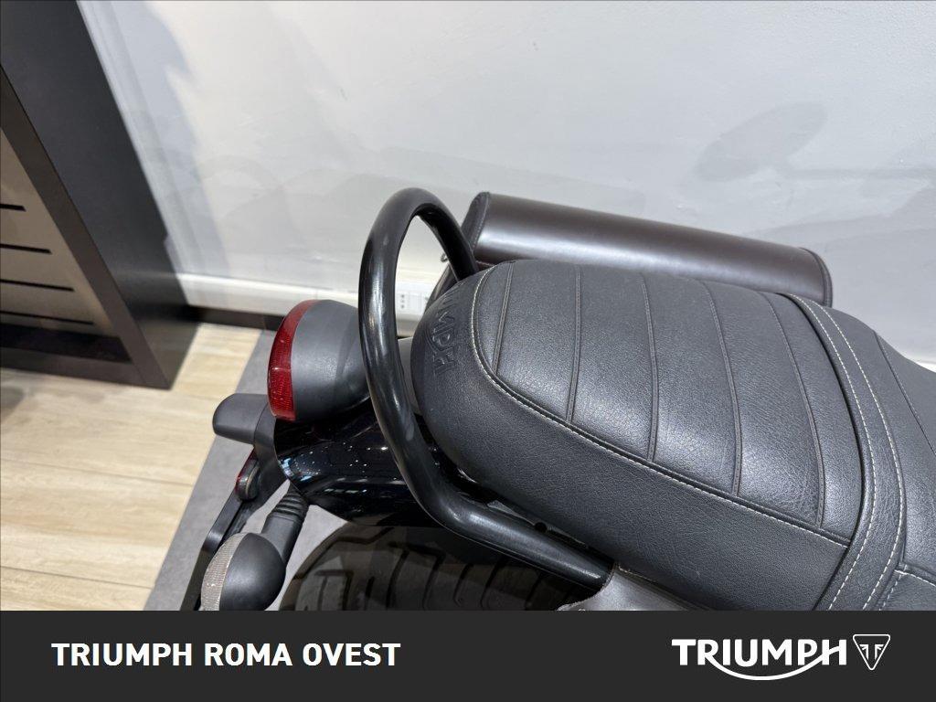 TRIUMPH Street Twin 900 