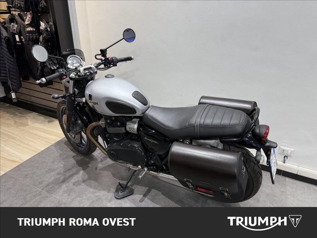 TRIUMPH Street Twin 900 
