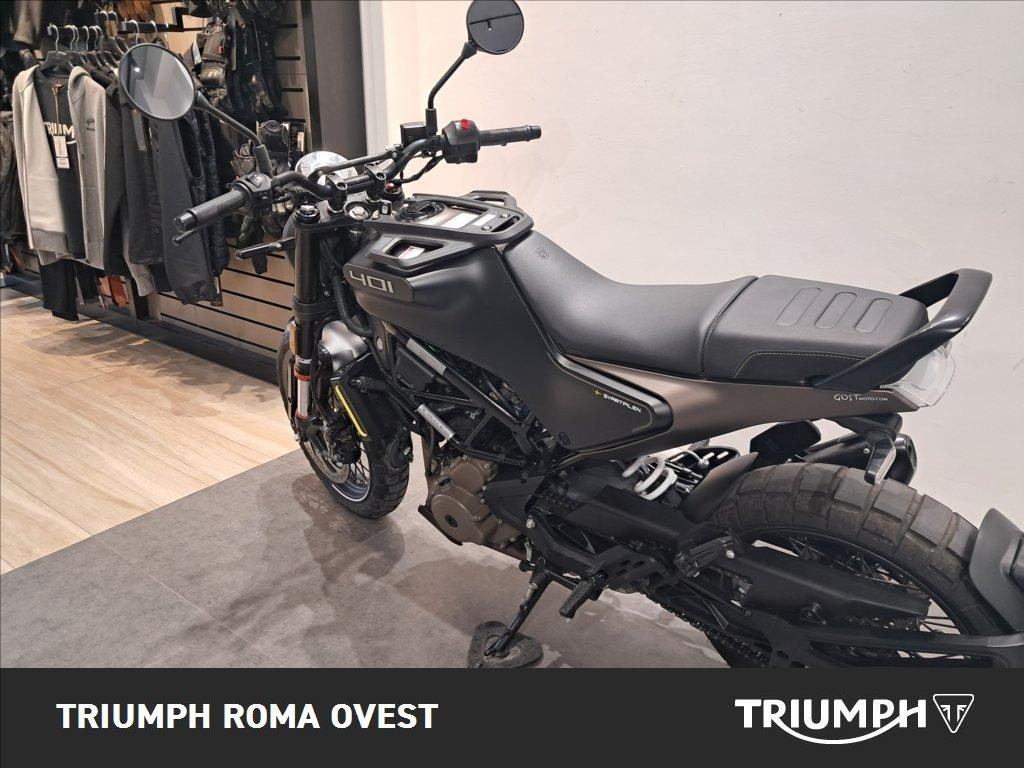 HUSQVARNA Svartpilen 401 4T