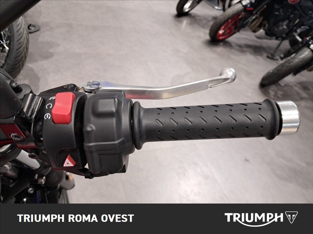 TRIUMPH Speed Twin 900 Chrome Edition Abs