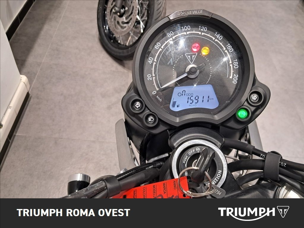 TRIUMPH Speed Twin 900 Chrome Edition Abs