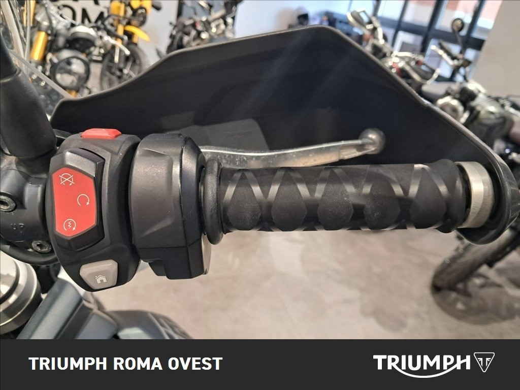 TRIUMPH Tiger 800 XCA Abs