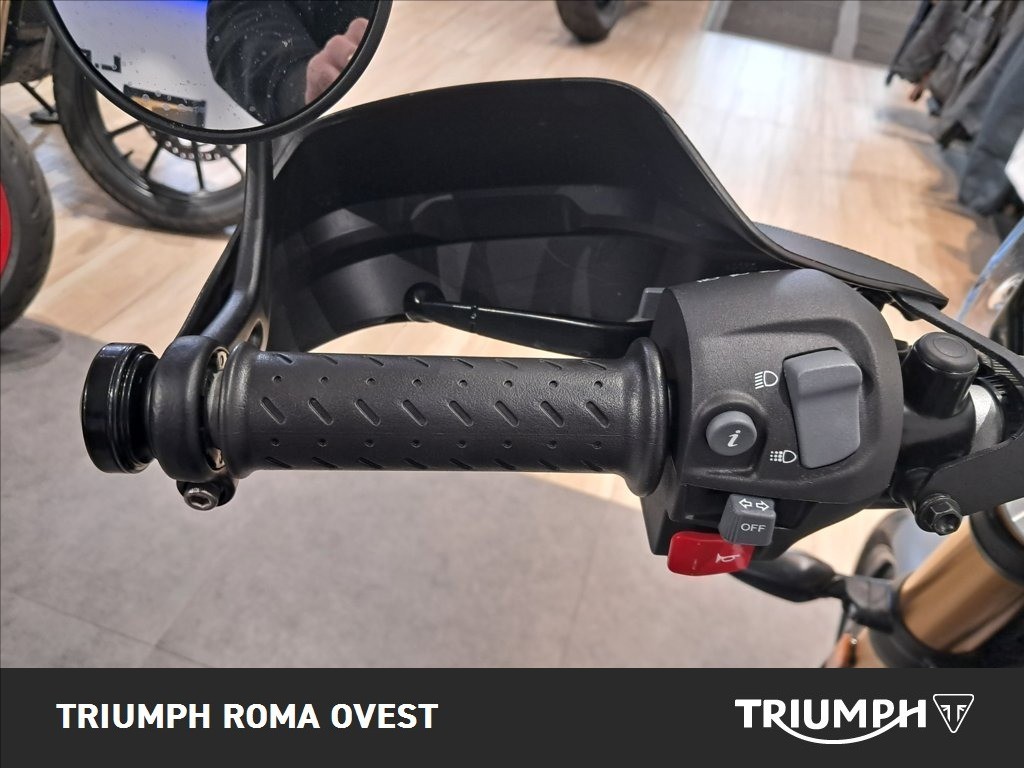 TRIUMPH Speed 400 Abs