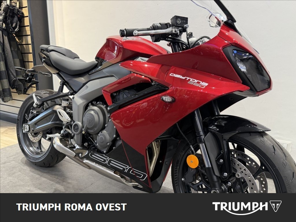 TRIUMPH Daytona 660 Abs