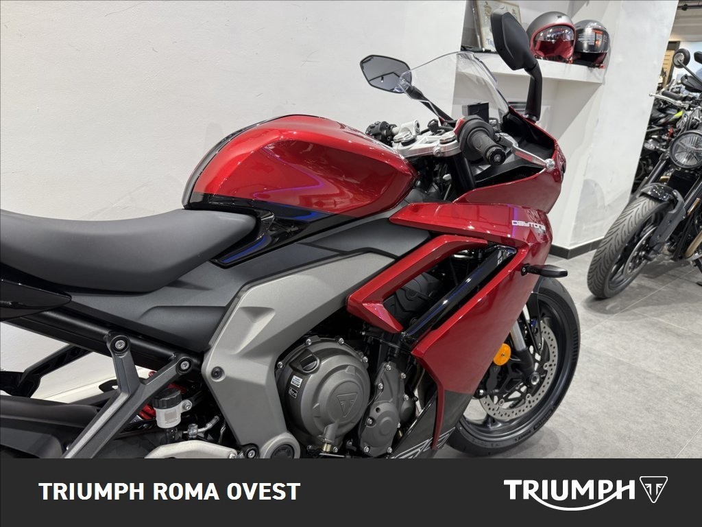 TRIUMPH Daytona 660 Abs