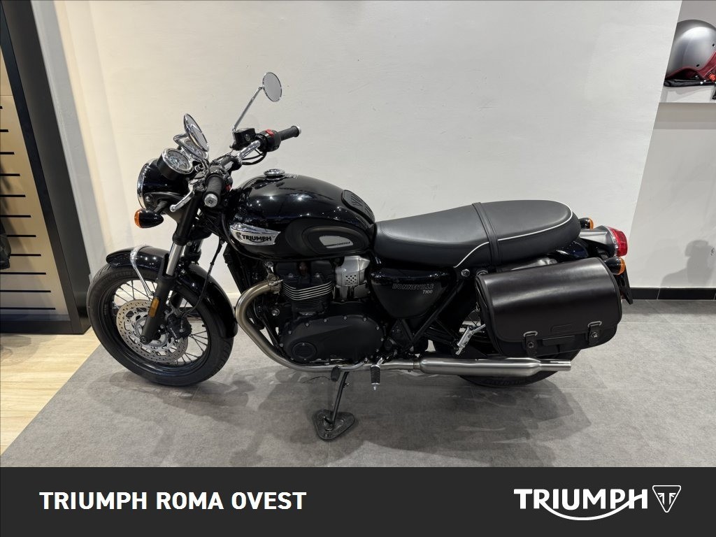 TRIUMPH Bonneville 900 T100 