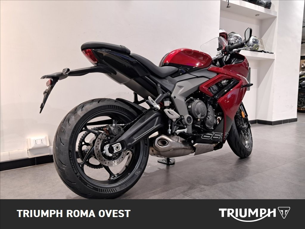 TRIUMPH Daytona 660 Abs