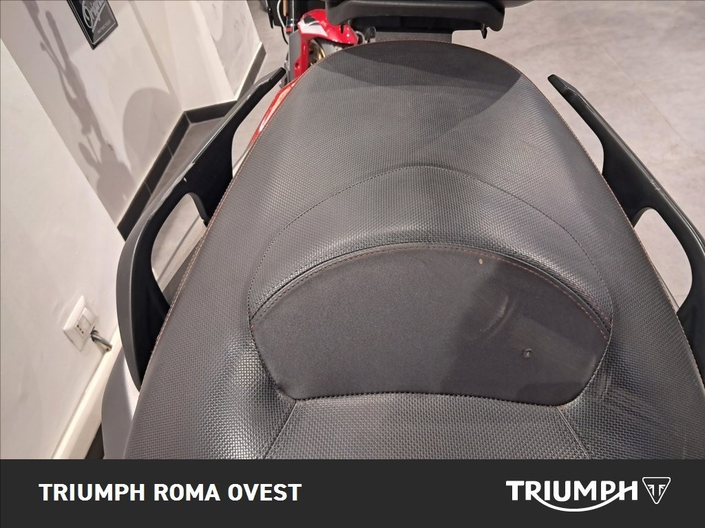 YAMAHA X-Max 250 